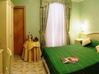 Franca Hotel 3*